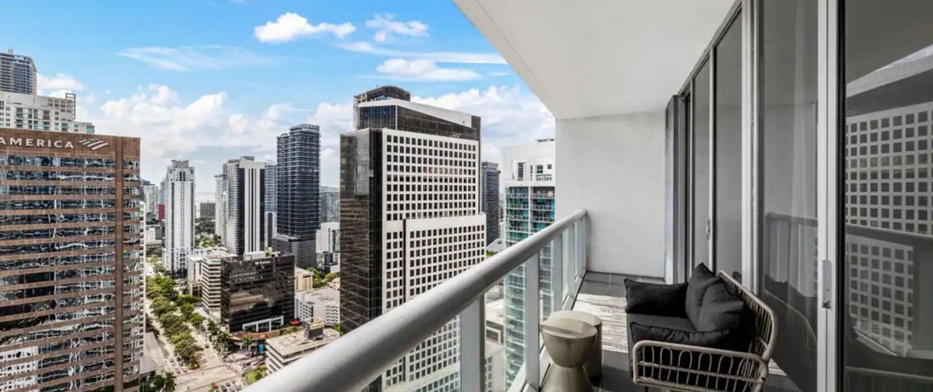 W Icon Brickell Ocean View 2B